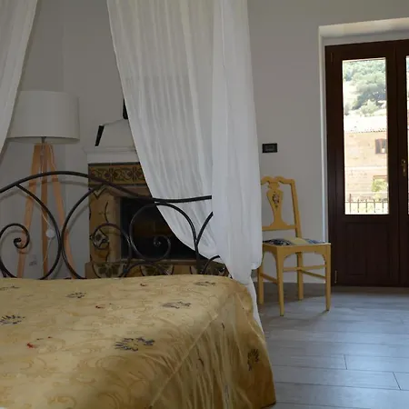 Antico Borgo Buonanotte * San Mauro Castelverde